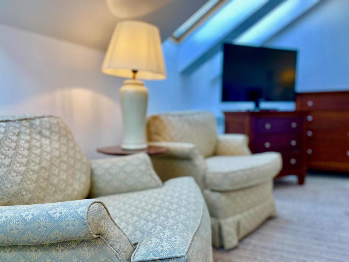 Opera16 Guestrooms Budapest Bagian luar foto