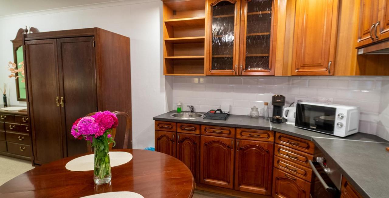 Opera16 Guestrooms Budapest Bagian luar foto